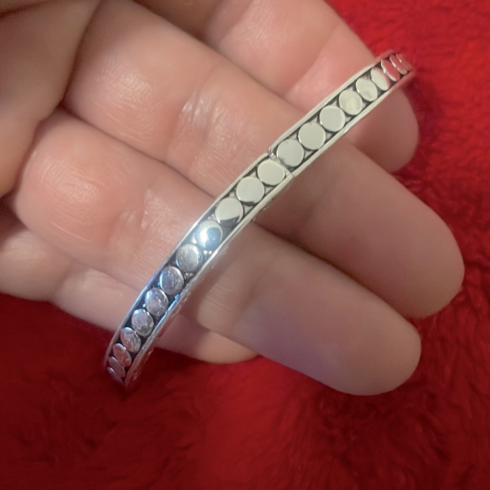 Pretty Silvertone Circle Detail Stretch Statement Bracelet
